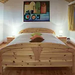 3 Bedroom Pet Friendly Home In Sterlawki Male Сasa de vacaciones